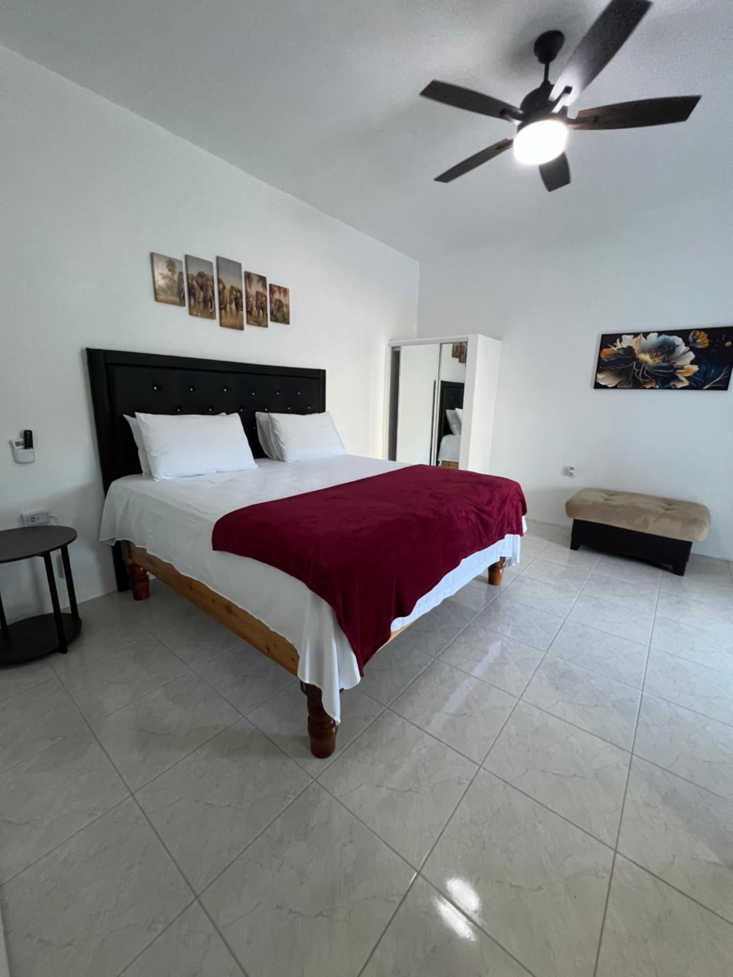 Luxury Apartments At Case De Coco, Ocho Rios Jamaica Eksteriør bilde